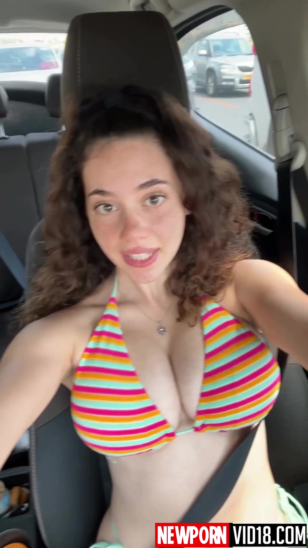 Gali_gool / Gali Golan nude video showing off her big breasts!!!