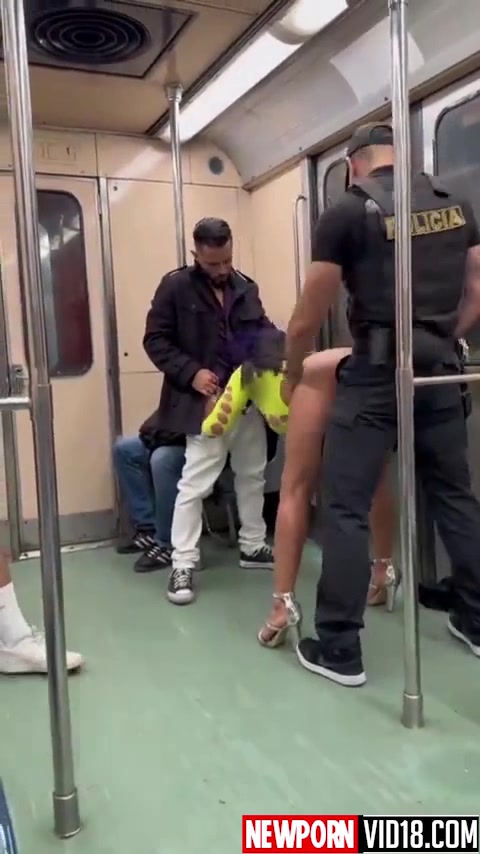 Luna Bella metro ciudad de Mexico – Leaked video viral!!!