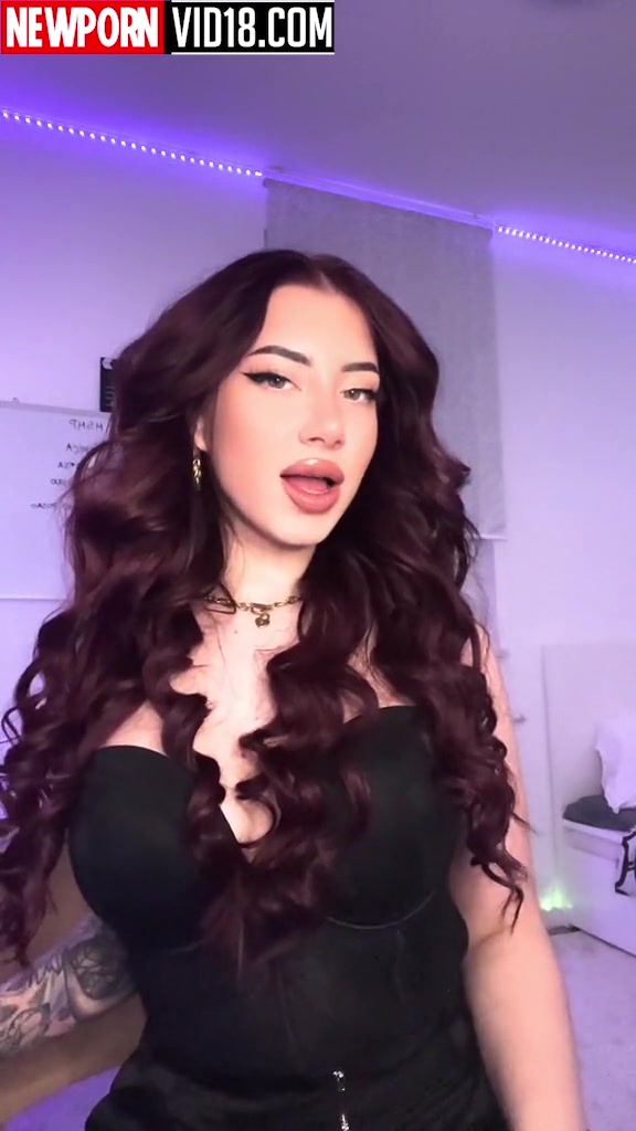 Nika Ilcic – Beautiful angel showing off her big breasts!!!