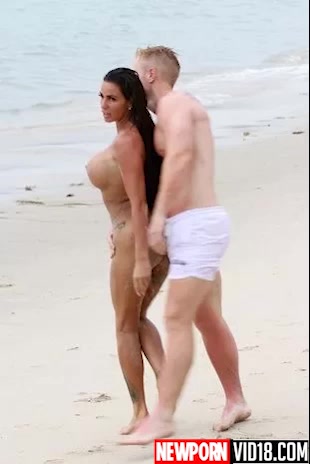 Katie Price leaked nude video with her boyfriend on the beach!!!