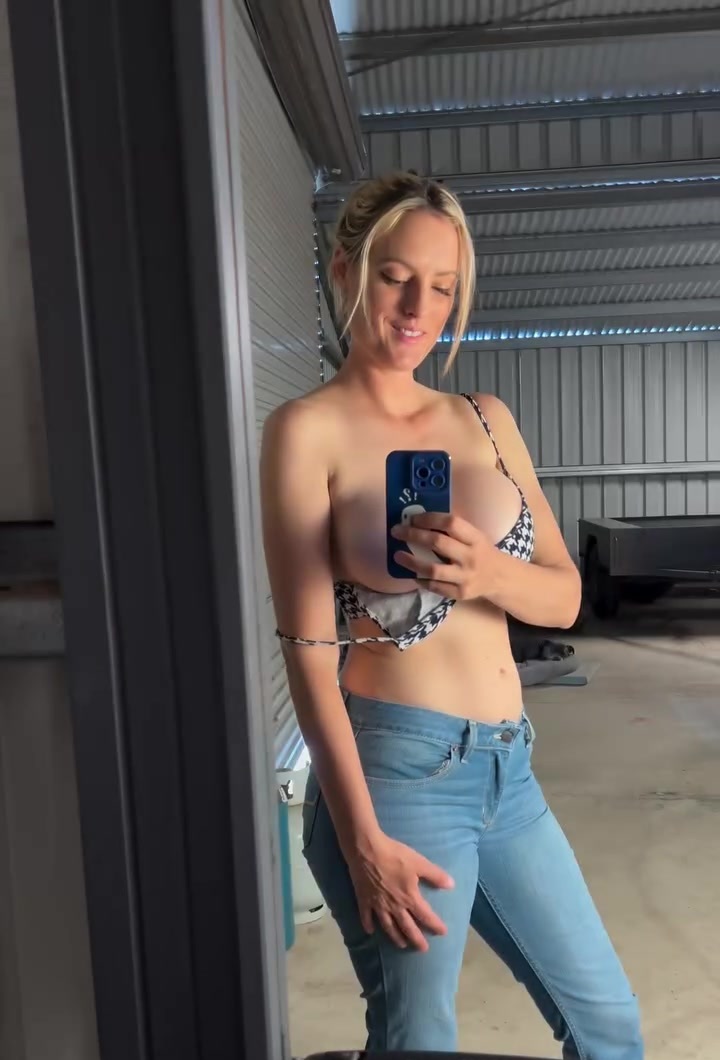 Theogcfu / Lilabrookstone Onlyfans nude showing topless!!!