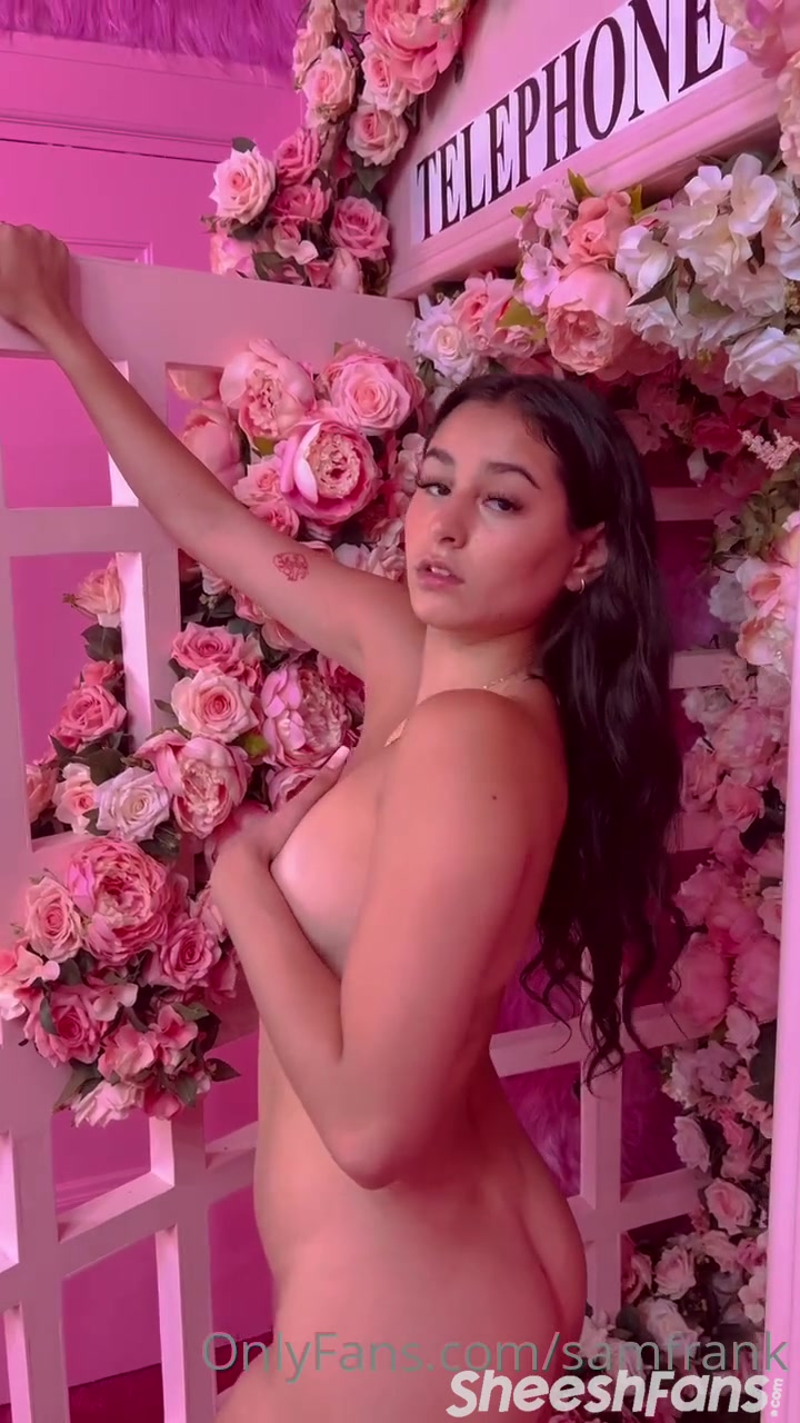 Sam Frank nude showing off her body Onlyfans video!!!