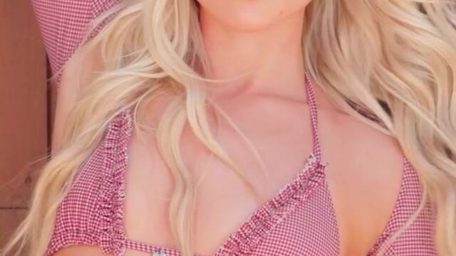 Hailey Van Lith porn video showing off sexy body!!!